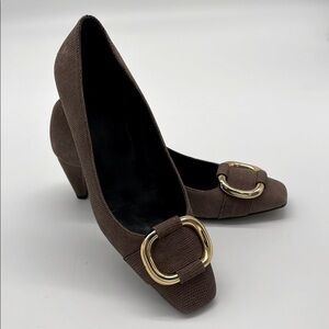 STUART WEITZMAN The Tube Haze Goose Bump Nappa Leather Pumps with Gold Buckle